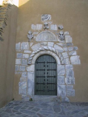 Porte des processions à N D du Château